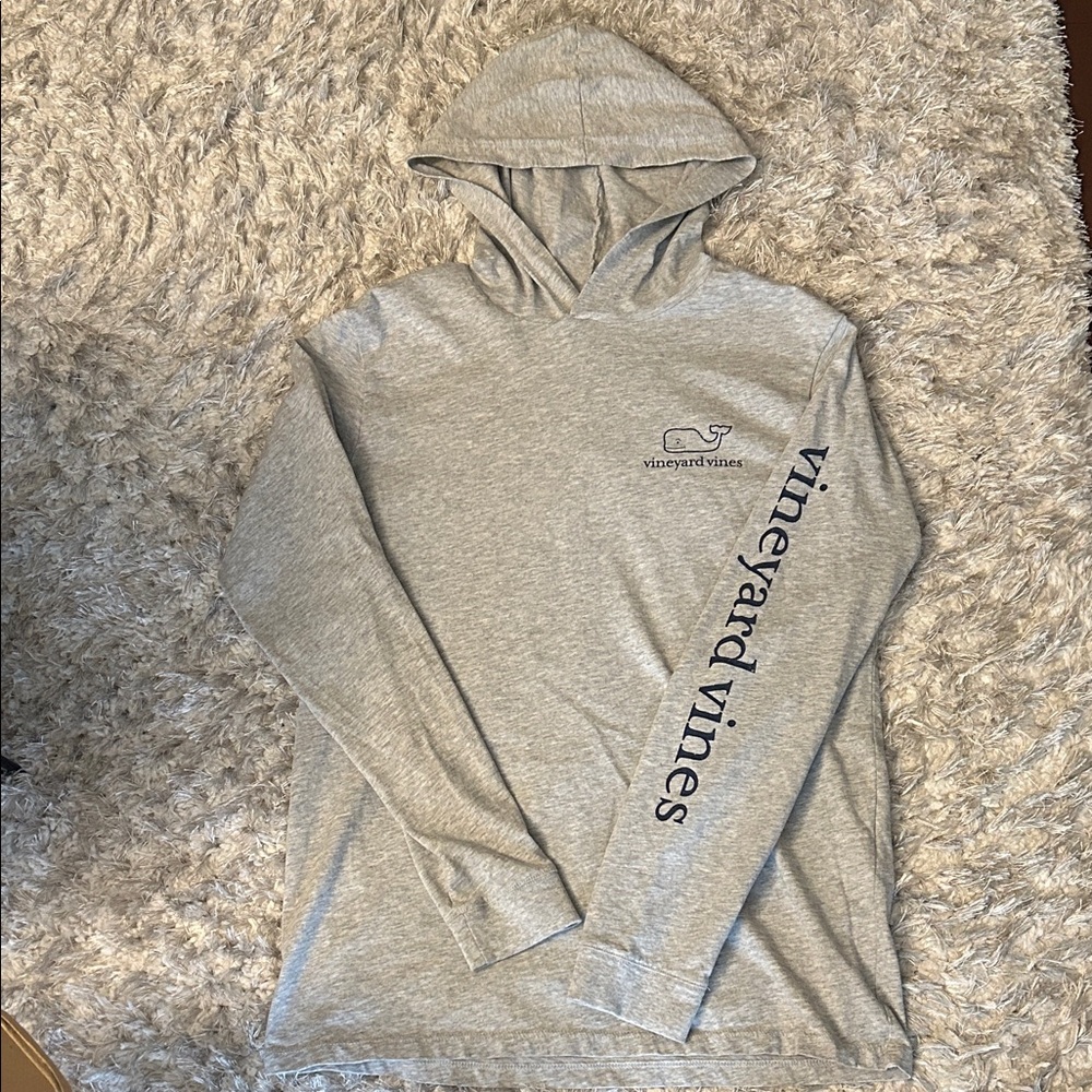 NWOT Vineyard Vines men’s tee. Size S